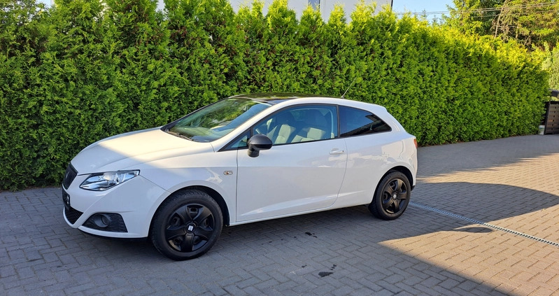 Seat Ibiza cena 17900 przebieg: 141663, rok produkcji 2011 z Witkowo małe 379